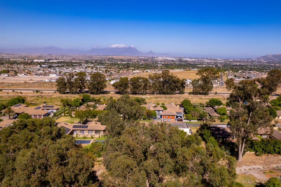 5 Bedroom Property for Sale in Klein Zevenwacht Western Cape